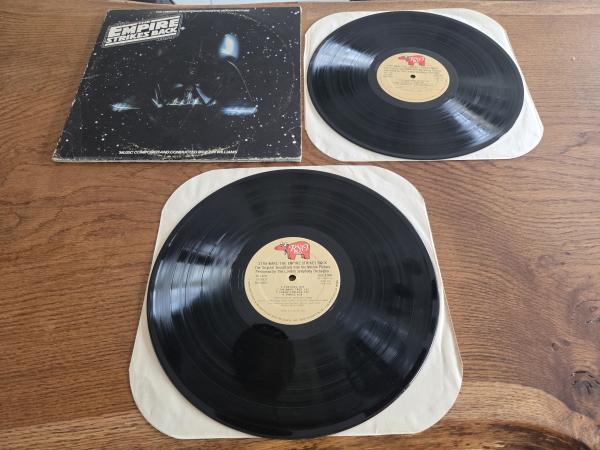 Star Wars The Empire strikes back 1980 RSO RS-2-4201 Doppel LP US Pressung VG+/VG